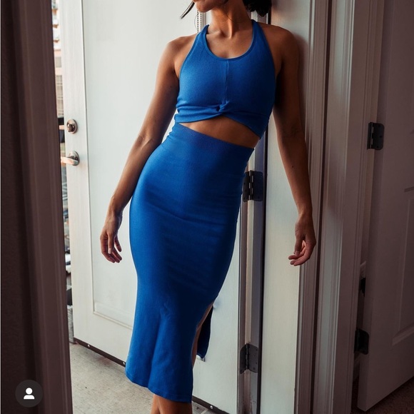 Fabletics Two piece set | compression crop top and midi skirt | Size small - Picture 1 of 7